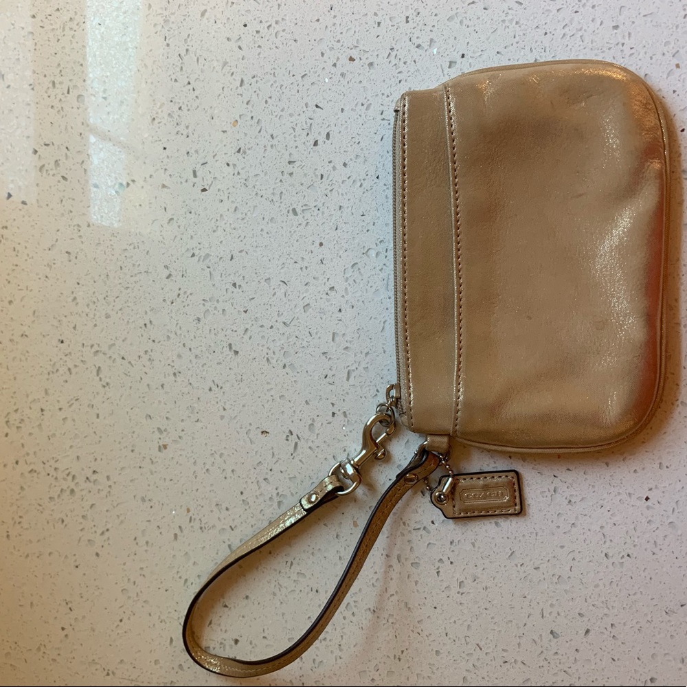 Simple, gold wristlet!